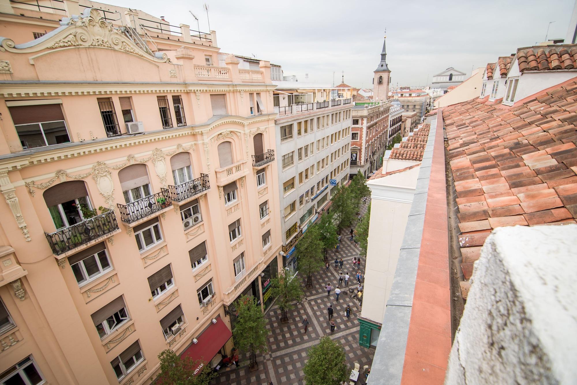 Petit Palace Puerta Del Sol Мадрид Екстериор снимка